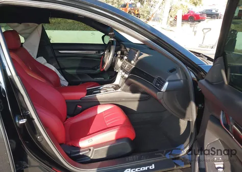 2021 Honda Accord Sport 2.0T z USA, uszkodzony, nr VIN 1HGCV2F33MA014360